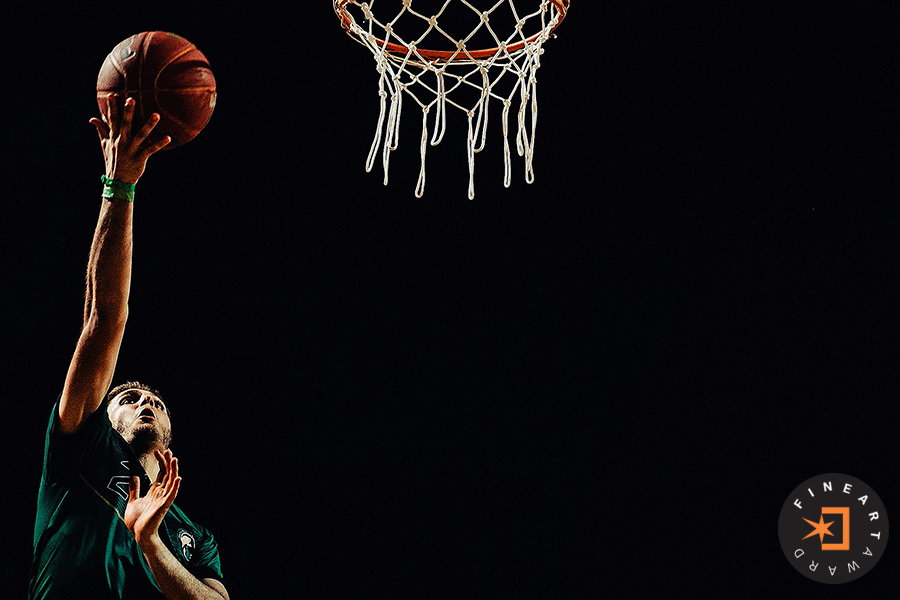 Foto por {{ $entry->photographer_username }}