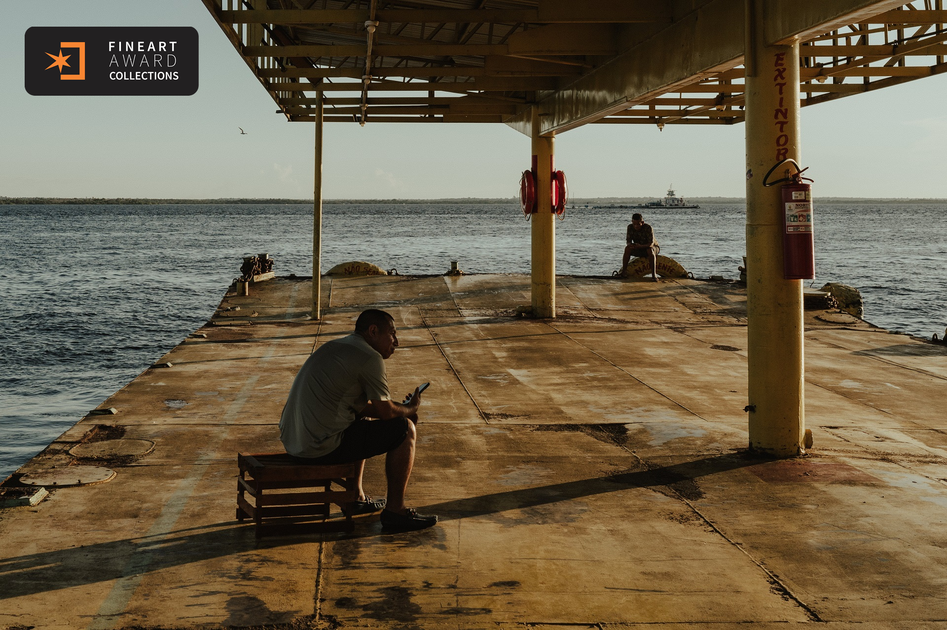À beira do cais/caos — galeria premiada de MARCELO MARQUES