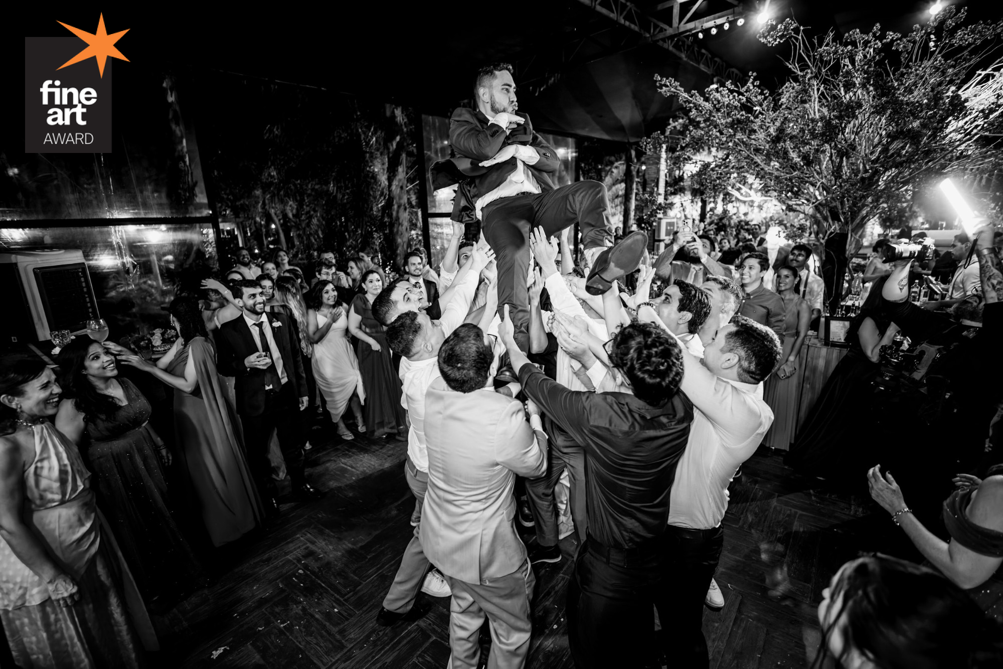 Foto por {{ $image->photographer_username }}