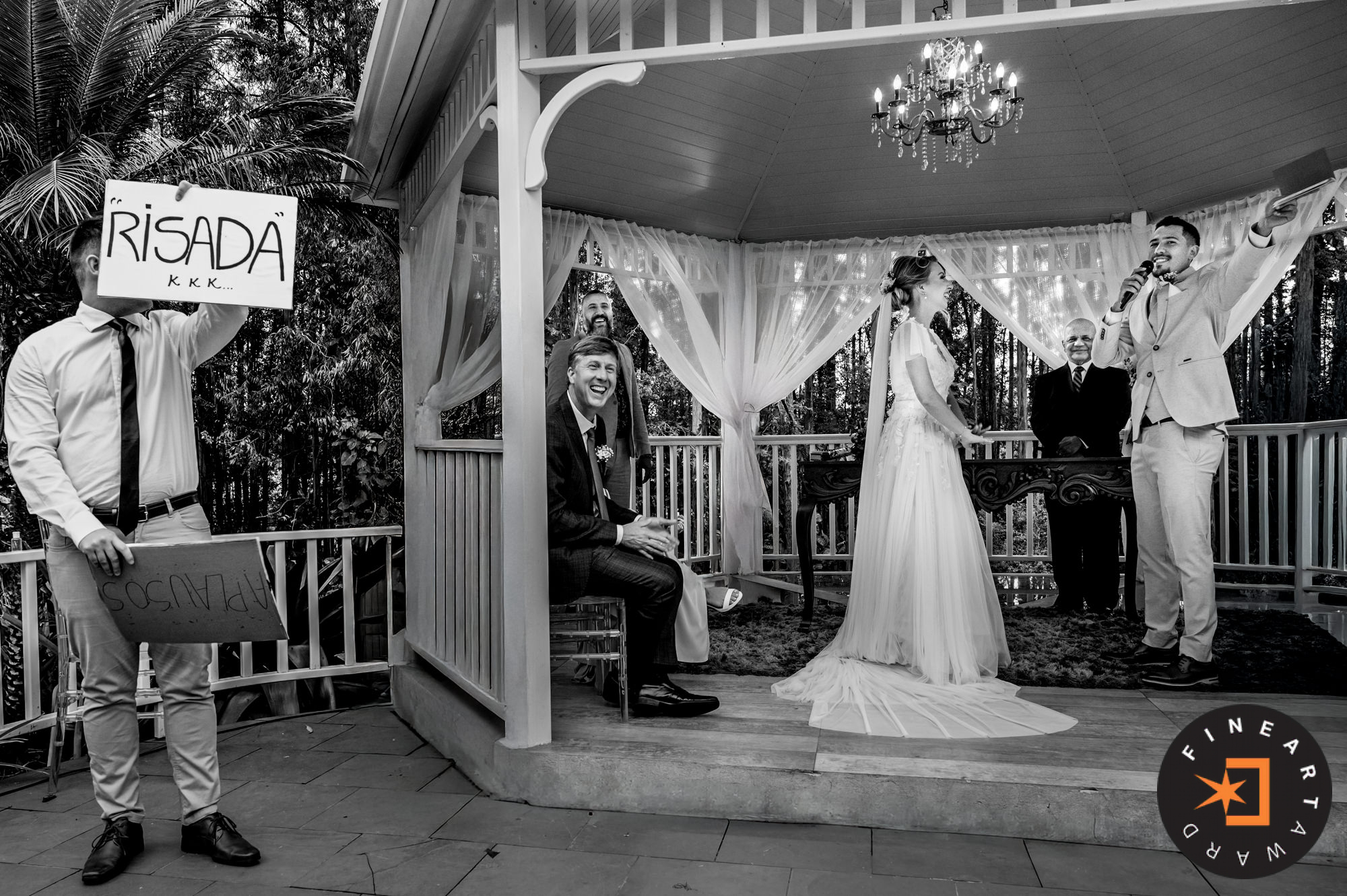 Foto por {{ $image->photographer_username }}