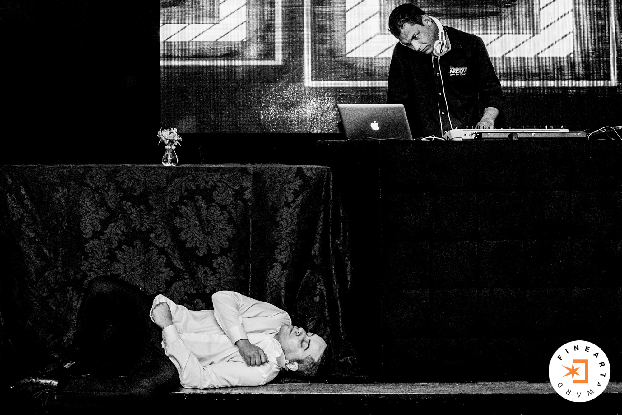 Foto por {{ $image->photographer_username }}