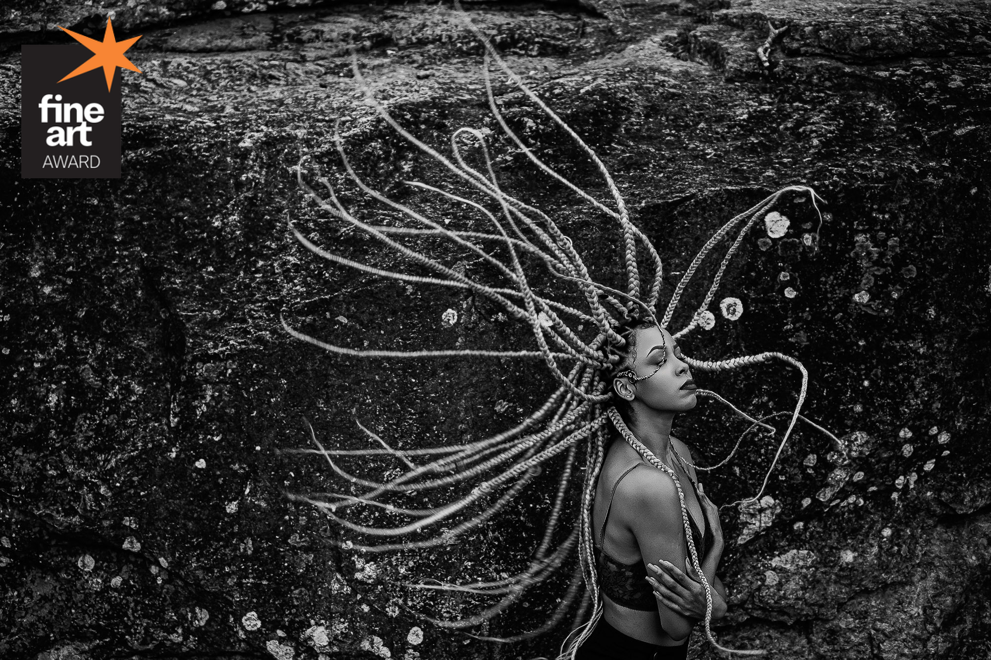 Foto por {{ $entry->photographer_username }}